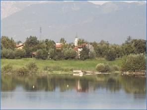 http://images.placesonline.com/photos/51359_lago_artificiale_carmignano_di_brenta.jpg